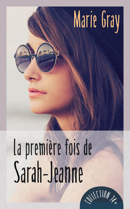 Oui, oui, cette fameuse première fois-là…

Sarah-Jeanne, chanteuse du band ZigZog, voit le grand moment approcher avec curiosité et nervosité. Est-elle prête? Est-ce le bon moment avec le bon gars? Elle voit bien que Sébastien attire aussi d’autres filles de l’école – un peu trop sexy et délurées à ses yeux. Il semble d’ailleurs apprécier un peu trop leur compagnie…

Tout ça survient après le déménagement de Sarah-Jeanne, la nouvelle école, les nouveaux amis, la douloureuse dispute avec Mélodie. Ah! Et Julianne, aussi, une fille bizarre et solitaire, qui semble avoir eu une expérience troublante avec ZigZog…

Sarah-Jeanne, ça pourrait être toi. Es-tu prête, toi?

Un roman sans tabous qui parle des vraies choses. Même de ça.

 

Bien connue pour ses ouvrages destinés aux adultes (Histoires à faire rougir, Baiser, Il était une voix) qui ont connu un succès mondial, Marie Gray s’adresse aux ados (qu’elle adore!) de façon réaliste, explicite et respectueuse dans des romans renversants.

 

Voilà un vrai «roman de filles»! L’auteure y décrit avec justesse toutes les questions que les adolescentes se posent sur la sexualité.

Le Libraire